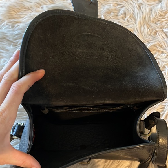 Vintage Dooney & Bourke crossbody - Picture 6 of 10